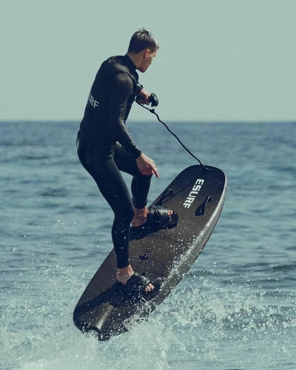 Джетсёрф — аренда моторной доски в Севастополе и на Чёрном море